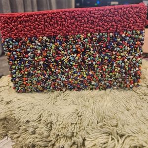 Beaded clutch